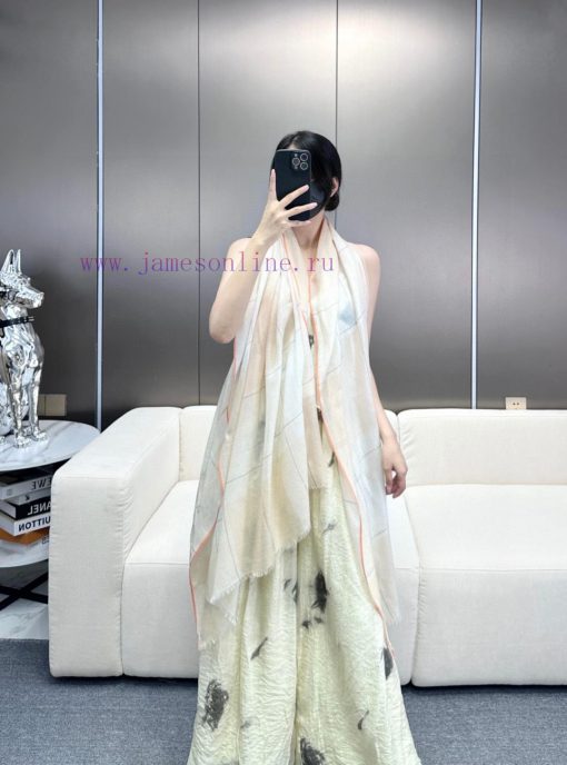 Luoyiwei LW lightweight plaid long scarf is very lucky to have received something from this s848isf7 - Image 2