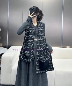 In 2024, CHANEL is a must-have for fashion lovers who love both high-end and trendy fun. It v98ahkpl