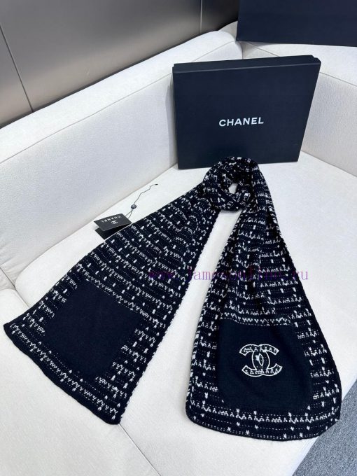 In 2024, CHANEL is a must-have for fashion lovers who love both high-end and trendy fun. It v98ahkpl - Image 6