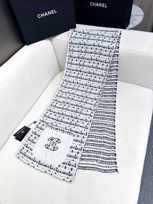 In 2024, CHANEL is a must-have for fashion lovers who love both high-end and trendy fun. It x2tkf6ap - Image 5