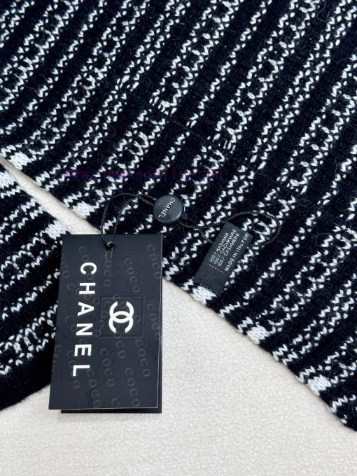 In 2024, CHANEL is a must-have for fashion lovers who love both high-end and trendy fun. It v98ahkpl - Image 9