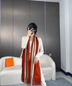 The 2023 unisex collection features 100% pure cashmere Hermes, a high-end cashmere knitted sexwggjo3