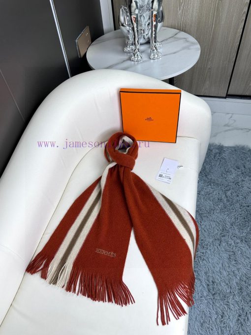 The 2023 unisex collection features 100% pure cashmere Hermes, a high-end cashmere knitted sexwggjo3 - Image 6