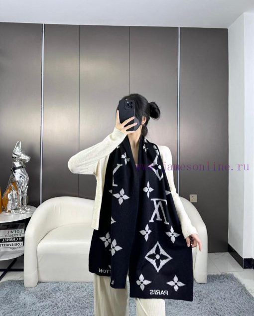The latest couple's LV cattle goods in 2024 are popular and luxurious in terms of size. Highrqpsqy54 - Image 2