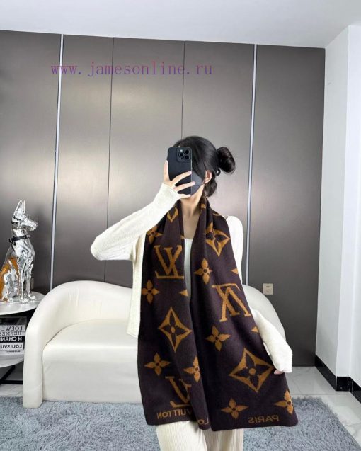 The latest couple's LV cattle goods in 2024 are popular and luxurious in terms of size. Higho2rafobo - Image 2