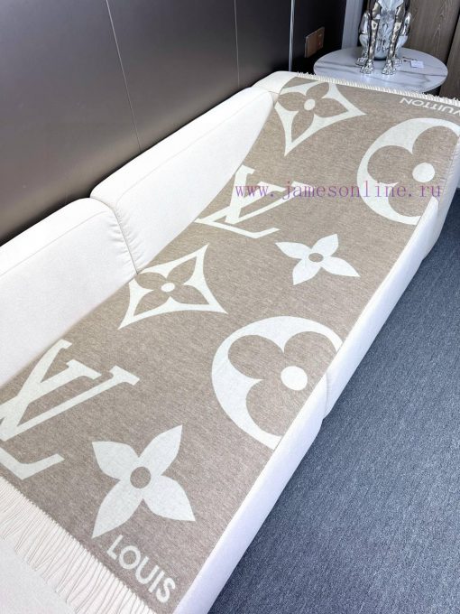 The High Quality The Ultimate Shine Scarf is made from a blend of goat hair, mulberry silk, pd83rt4b - Image 5