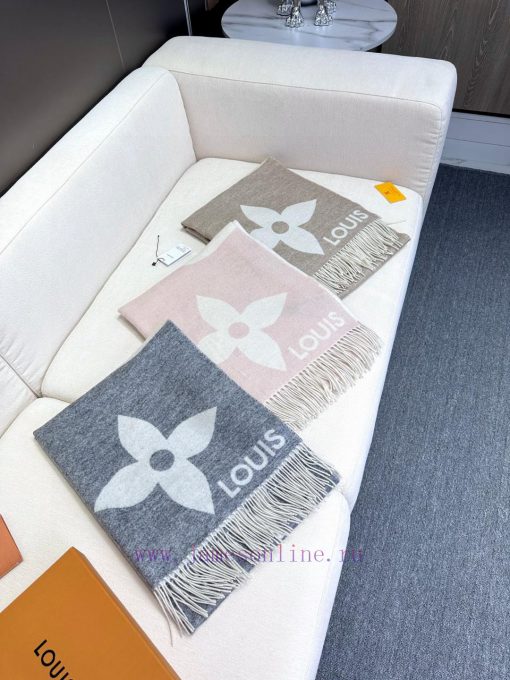 The High Quality The Ultimate Shine Scarf is made from a blend of goat hair, mulberry silk, pd83rt4b - Image 10