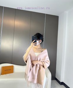 Gift the complete set of packaging boxes Lv Lv brand 𝑹𝒆𝒚𝒌𝒋𝒂𝒗𝒊𝒌 double-sided cashmere scarf i60lnk471