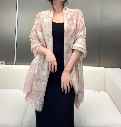 Dior's new Iru Animal Jungle Silk Cashmere Scarf Long Shawl is pure luxury and fashionable. iu01xwp3