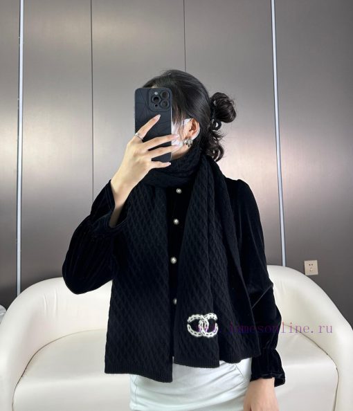 𝐍𝐄𝐖𝟐𝟎𝟐𝟑/Chanel New High Quality Grandma Home Top Matching Diamond Grid Logo ScarfUsing high 6v92tr77 - Image 2
