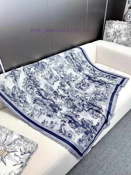 Dior's rare limited edition design with outstanding temperament is something that I highly r5n0peudu - Image 5