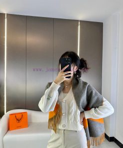 Big H double-sided jacquard thickened tassel scarfBuy and cherish it, as they are all exportr74ksid7