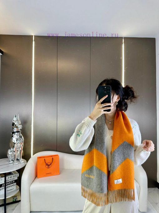 Big H double-sided jacquard thickened tassel scarfBuy and cherish it, as they are all exportr74ksid7 - Image 3
