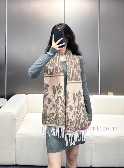 The new 2024 autumn and winter Lover's unisex design features a high-end cashmere scarf that3w6j5tax