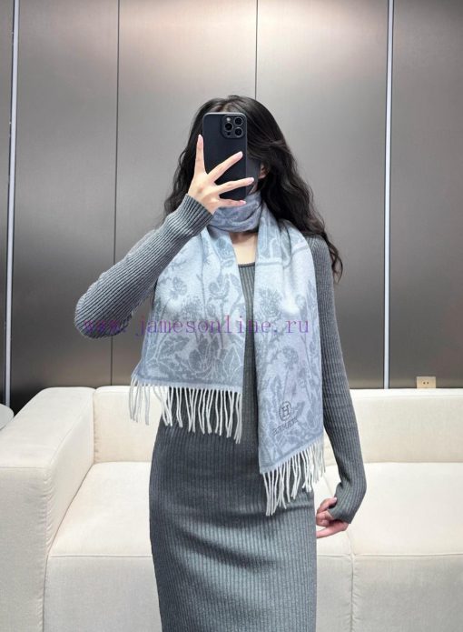 The new 2024 autumn and winter Lover's unisex design features a high-end cashmere scarf thatd8c7107i - Image 3