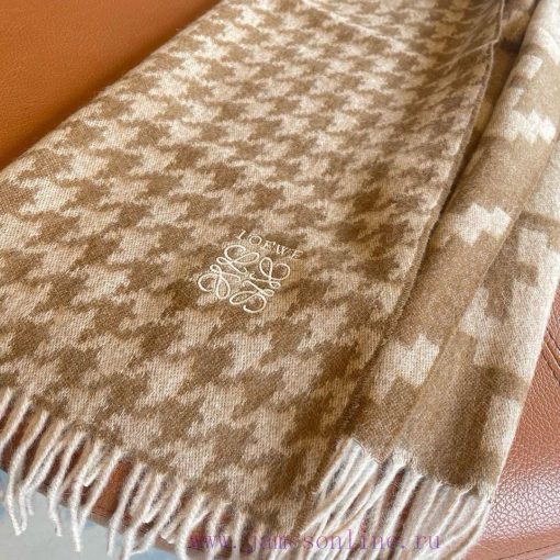 Loewe's limited edition couple's scarf this year is a must-have for free purchasing and limip71q68lk - Image 8