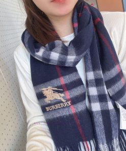 Burberry is a popular item that has been widely promoted. The classic war horse plaid scarf wjdb0h31
