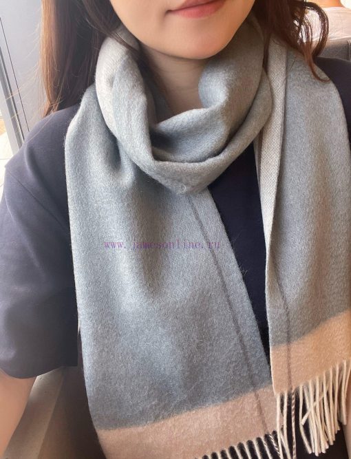 ▪Loewe   Luoyiwei is a rare and gentle color scheme that is low-key yet elegant. Highly re9rztx5b0