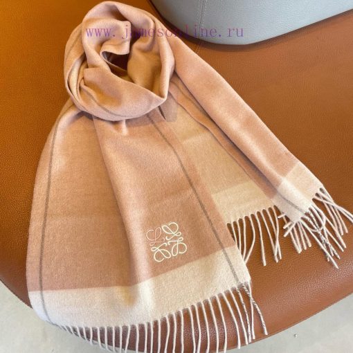 ▪Loewe   Luoyiwei is a rare and gentle color scheme that is low-key yet elegant. Highly refzl1v1qg - Image 9