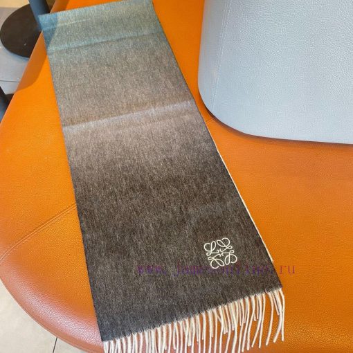 ▪Loewe   Luoyiwei gradient scarf, exquisite and gentle color matching, super infatuated wirmanv0r8 - Image 10
