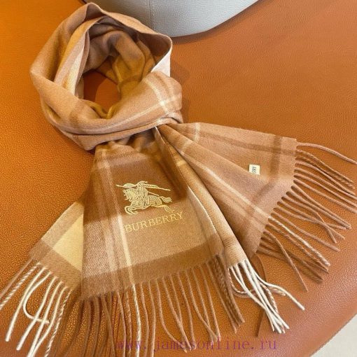To be honest, the design of Burberry's export order is very simple, but the classic embroidexfsy8lu4 - Image 9