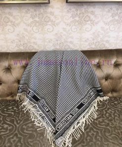 Square scarf newih4kq5t6