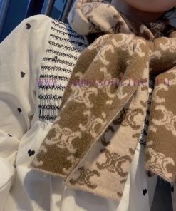 CELINE Classic Cashmere Scarf, come with a hard item In terms of the arrangement of Ma Liu T8036m9o7