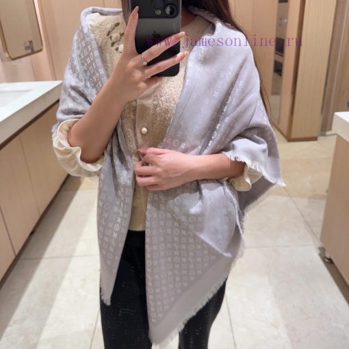 The texture is great, LV freshly baked amazing little shawl~The size of the shawl is rare, 1vrnn9hct - Image 2