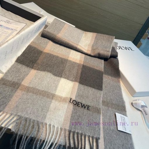 Luo Yiwei's men's and women's scarves are highly praised and kept for themselves. This is a yaz21tel - Image 8