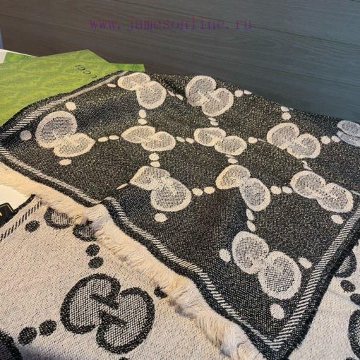 This scarf is an unbeatable classic for autumn and winter. It's so popular that almost everyvtzgp4cj - Image 9