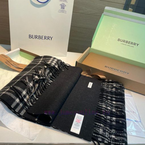 Burberry plaid scarf ️ It looks crazy, so stylish and charming ️ I really like this very ele5ny8zu6s - Image 7
