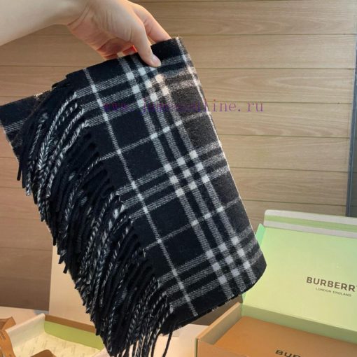 Burberry plaid scarf ️ It looks crazy, so stylish and charming ️ I really like this very ele5ny8zu6s - Image 10