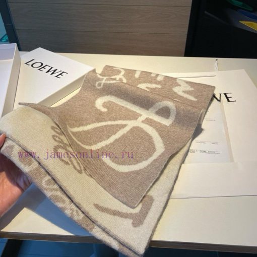 Loewe Original 2022 New Knitted Scarf with Low key Luxury, Exquisite Soft and Elite Level Famnevoba0 - Image 7