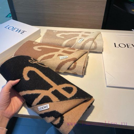 Loewe Original 2022 New Knitted Scarf with Low key Luxury, Exquisite Soft and Elite Level Farit7daae - Image 4
