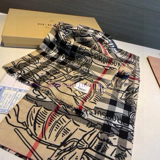 Equestrian Knight Burberry's new scarf and shawl have arrived for inspection ‼burberry Origi4iiiktym - Image 5