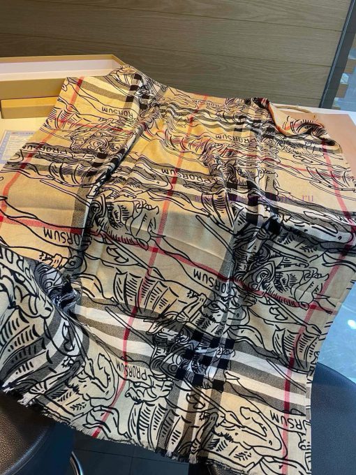 Equestrian Knight Burberry's new scarf and shawl have arrived for inspection ‼burberry Origi4iiiktym - Image 10