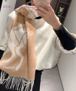 Hermes 100% wool material is very warm, soft and skin friendly, with a classic double-sided 87gpdhd7
