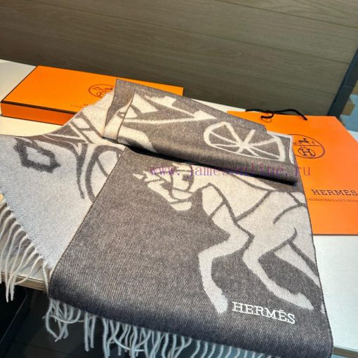 Hermes 100% wool material is very warm, soft and skin friendly, with a classic double-sided 4dknz0oh - Image 7