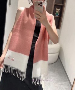 Family welfare has arrived. Lv high-end heavyweight men's scarf is highly recommended with a8kchiw84
