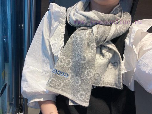 On the hot selling list, high-end quality knitted and spliced scarves from G Home are rare ivvvz43n5