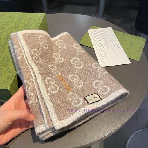 On the hot selling list, high-end quality knitted and spliced scarves from G Home are rare i6lavkq2i - Image 4