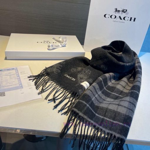 The COACH classic Coach scarf is also so beautiful, not only in terms of appearance but alsouo1kaodr - Image 8
