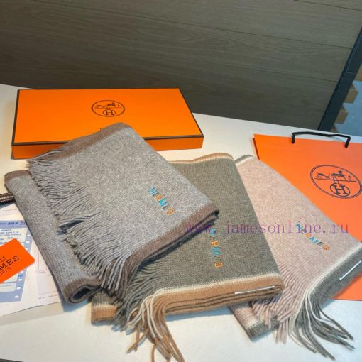 Hermes, a high-end cashmere knitted scarf that can be formal or casual, with a very classicaobisf4ck - Image 3