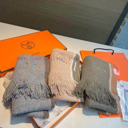 Hermes, a high-end cashmere knitted scarf that can be formal or casual, with a very classicaibs95e4y - Image 3