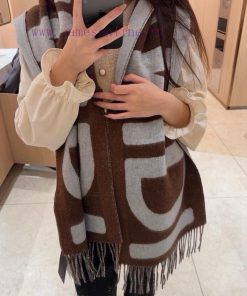 Fendi color blocked scarf, unisex, FD only produces a few styles per year, all of which are 7p0yyoxb