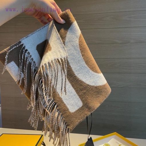 Fendi color blocked scarf, unisex, FD only produces a few styles per year, all of which are sfpjnf1w - Image 3