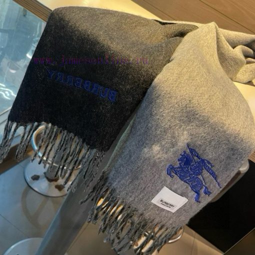 The Burberry double-sided scarf is so stylish and charming that it's going crazy. It's a verqgrgf4jc - Image 10