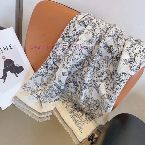 This well deserved new bestseller is a Chanel item with a four sided metal frame that createzdw38pjt - Image 5