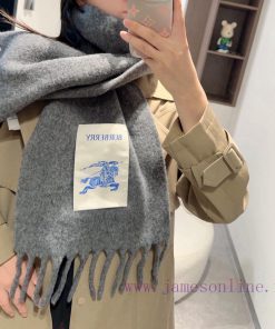 Burberry's super beautiful new mohair scarf is highly recommended to buy with good texture. hkc1vf56