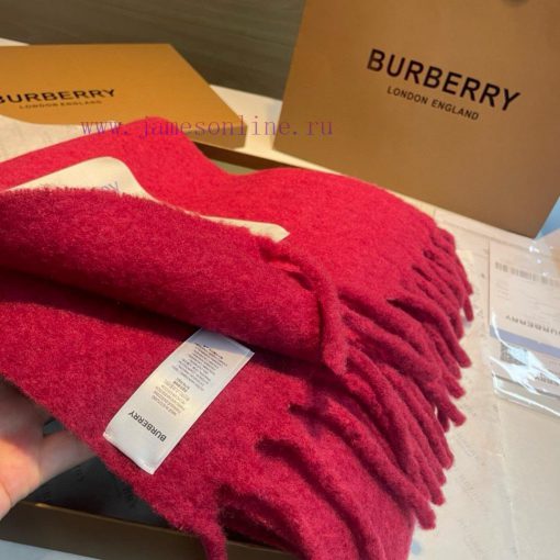Burberry's super beautiful new mohair scarf is highly recommended to buy with good texture. d19wn9c7 - Image 6